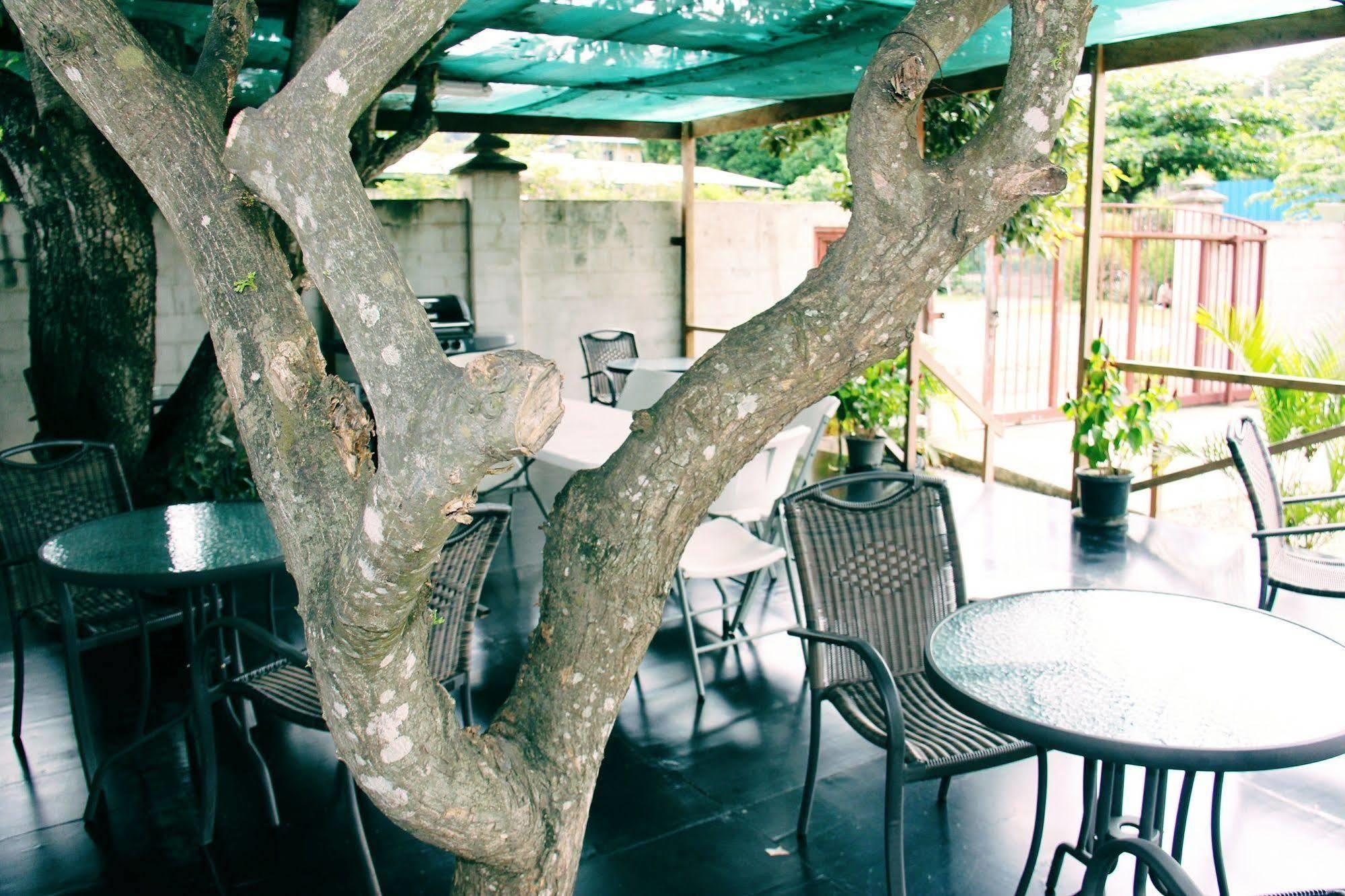 Citi Serviced Apartments & Motel - Lagatoi Place Port Moresby Extérieur photo